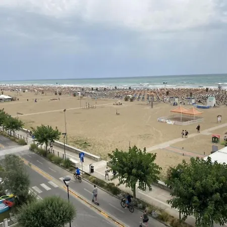 Apartment Beachside Comfort In A Great Location Bibione