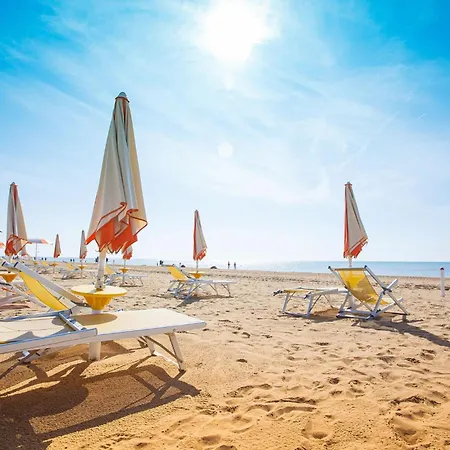 Apartment Beachside Comfort In A Great Location Bibione